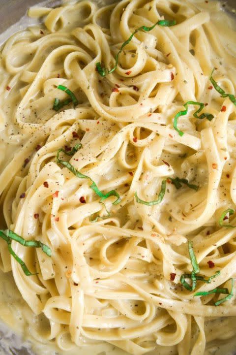 One Pot Garlic Pasta