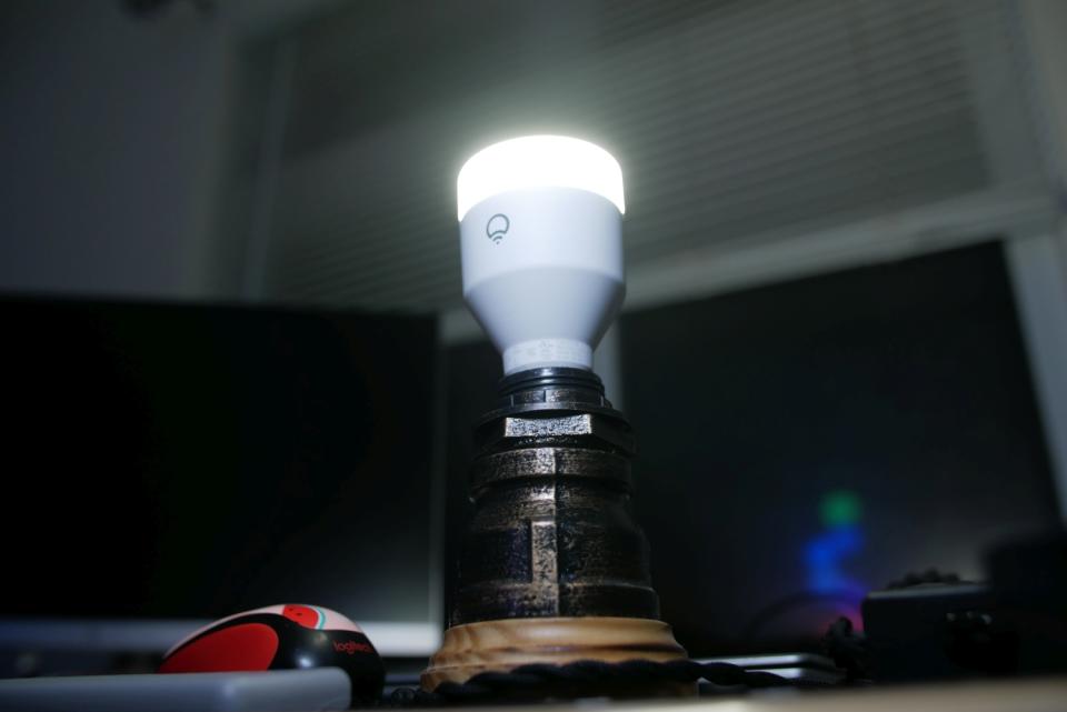 LIFX Color A19