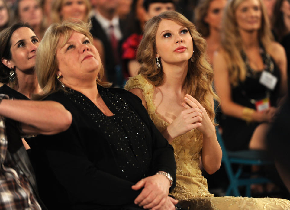 Andrea Swift and singer Taylor Swift in the audience at the 46th Annual Academy Of Country Music Awards held at the MGM Grand Garden Arena on April 3, 2011 in Las Vegas, Nevada.