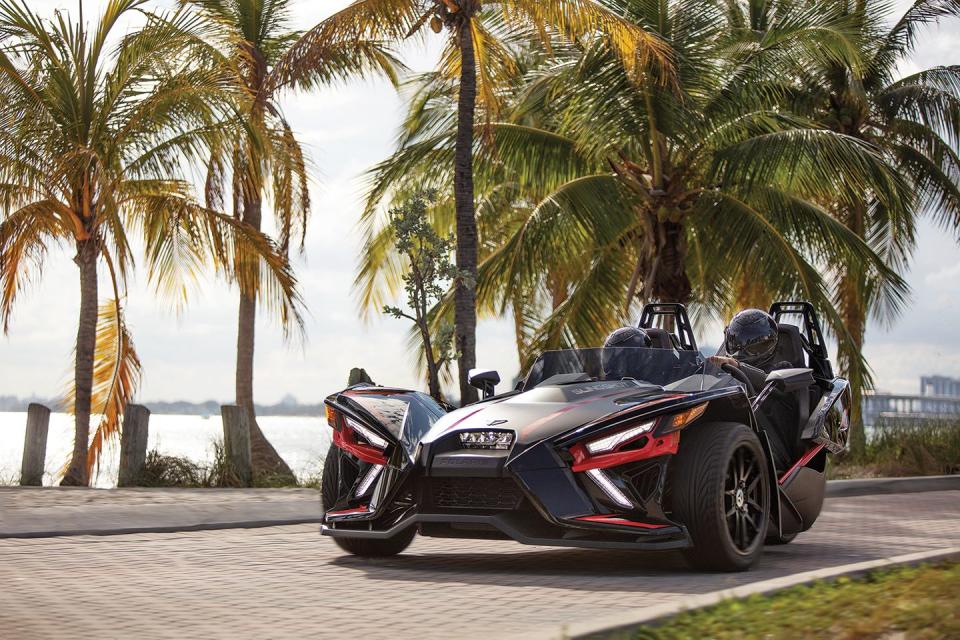 <p>2020 Polaris Slingshot R</p>