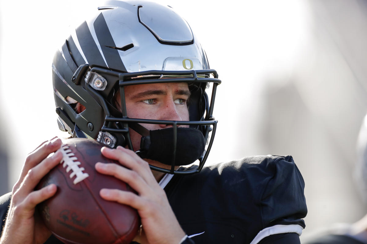 2020 NFL Draft: Experts evaluate Oregon QB Justin Herbert - Pacific Takes