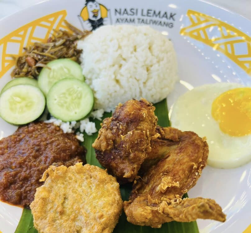 SG Hawker - Nasi Lemak Ayam Taliwang