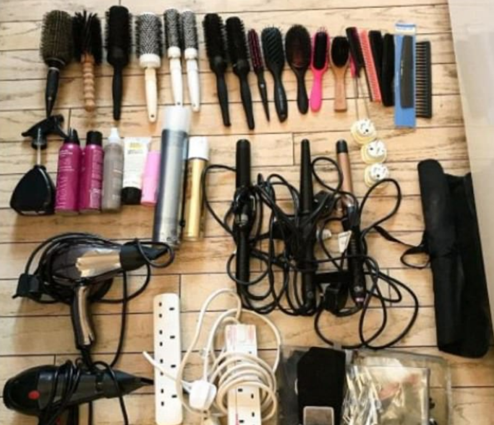 A snap has been doing the rounds of social media, reportedly of what's in Kate's hairdresser's beauty bag. Photo: Twitter