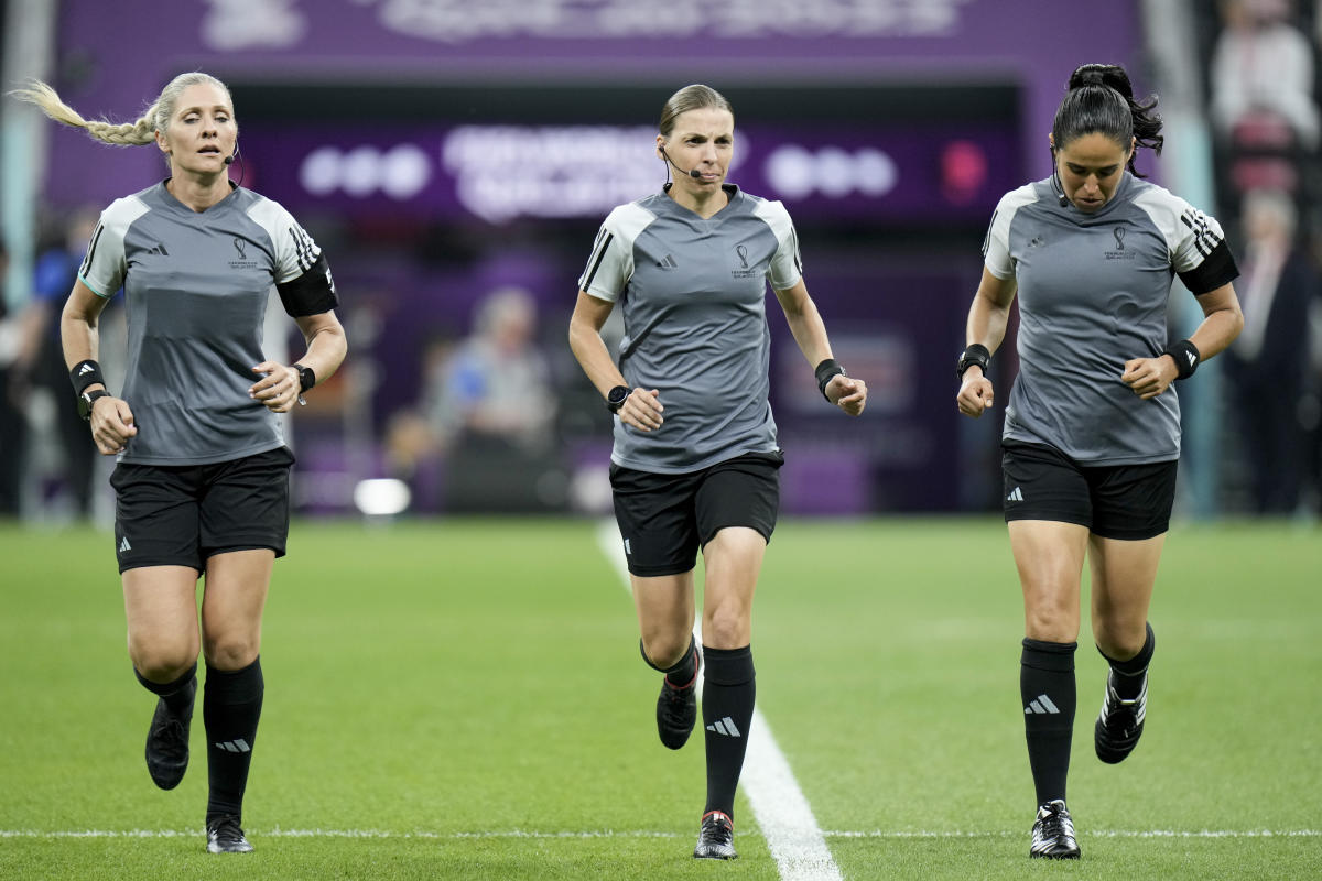 Female refereeing team takes charge of Jordan men's game for first