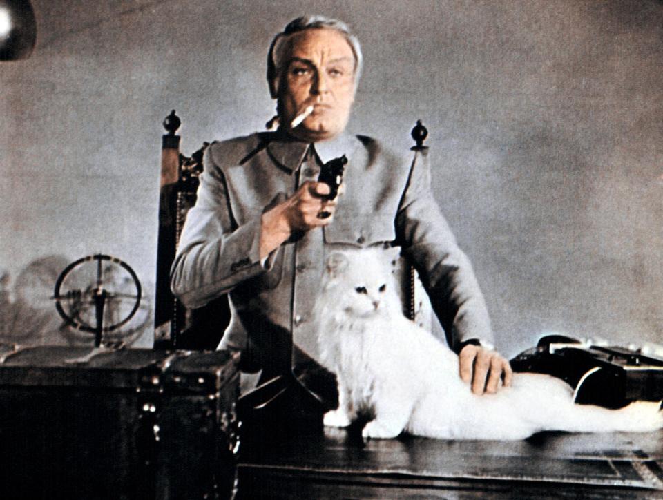 Charles Gray-Blofeld-Diamonds Are Forever