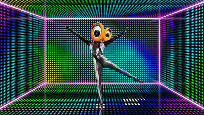 masked-dancer-scissors