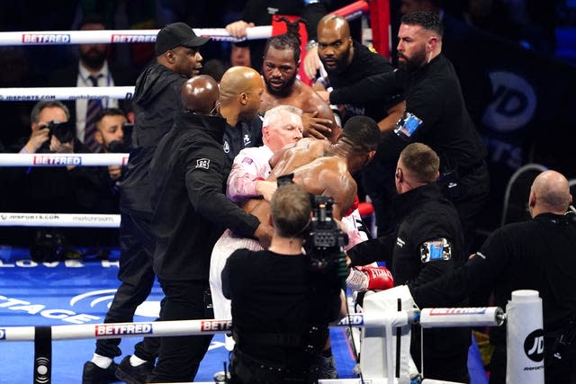 Anthony Joshua and Jermaine Franklin are separated at the final bell