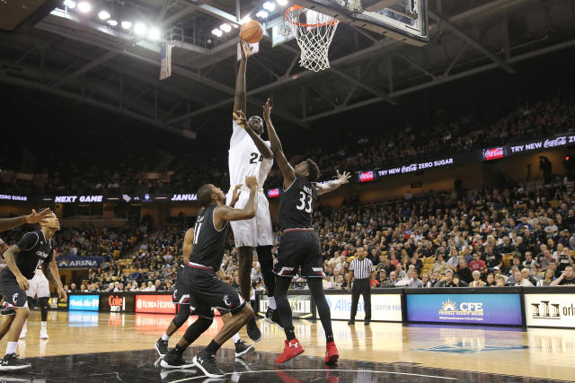 Tacko Fall, o novo gigante da NBA com incríveis 2,31m