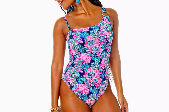 <p>Lilly Pulitzer</p>