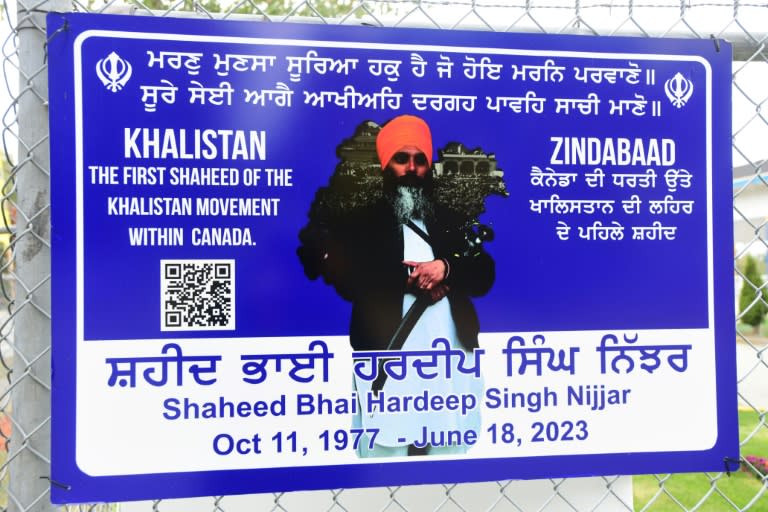 Affiche représentant le leader sikh Hardeep Singh Nijjar, le 19 septembre 2023 à Surrey, au Canada (Don MacKinnon)