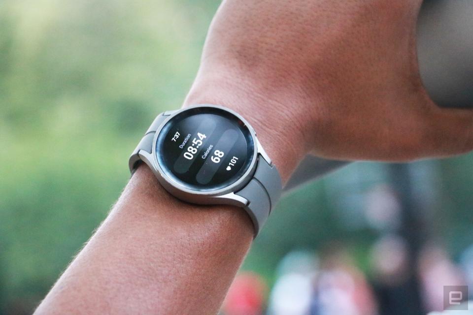 <p>The Samsung Galaxy Watch 5 Pro on the wrist of a person lifting up a water bottle.</p>
