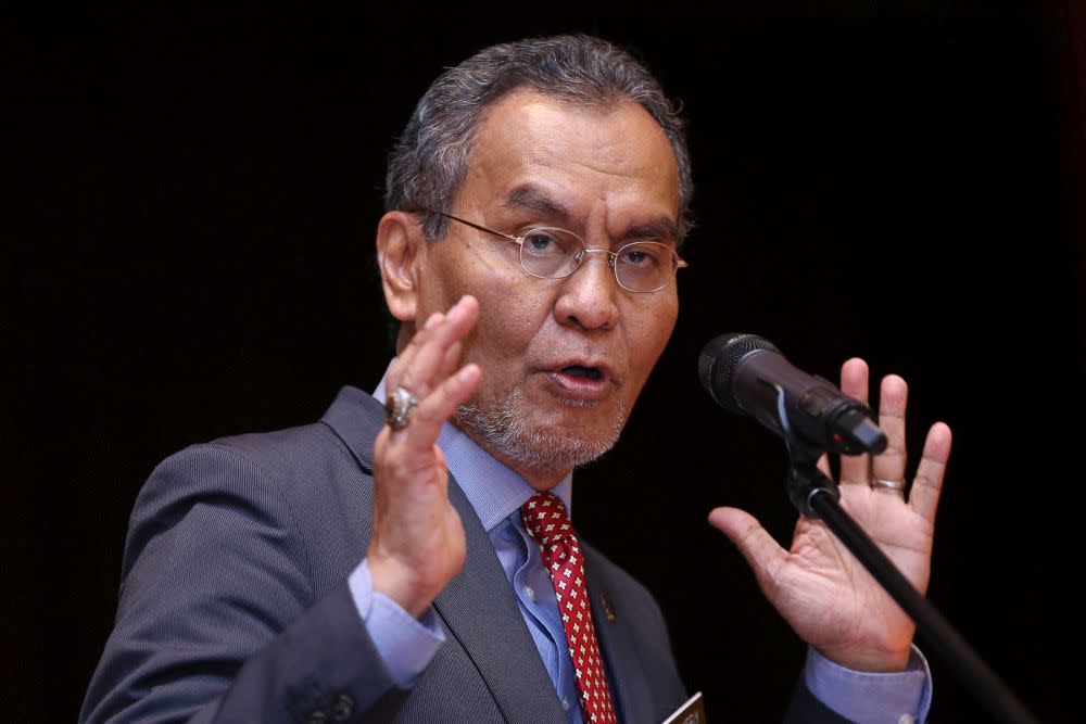 Health Minister Dzulkefly Ahmad said Health Ministry laboratory results as at June 15 confirmed that 37 people from the same Gua Musang village tested positive for measles. — Picture by Yusof Mat Isa