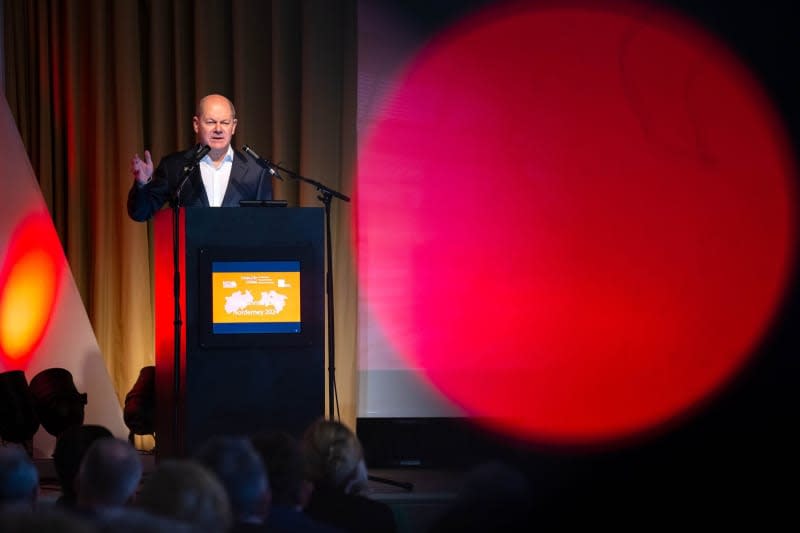 German Chancellor Olaf Scholz speaks at the spring meeting of Germany's Social Democratic Party (SPD) regional groups. Sina Schuldt/dpa