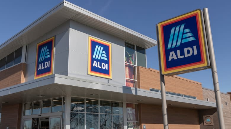 Aldi storefront