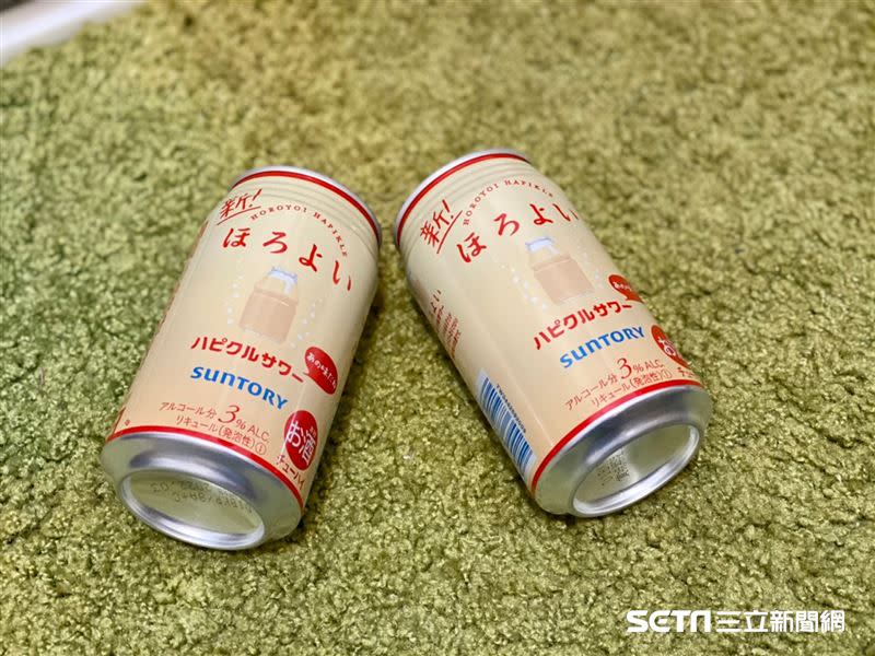 網友分享一款「乳酸沙瓦」新口味的大人系飲品。（團／網友提供）