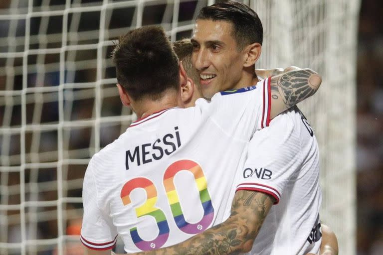 Una de las fotos que compartió Messi en su mensaje de despedida a Di María