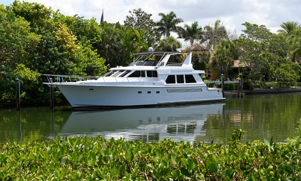 A deep water bayou and a peninsula on the bay provide sheltered anchorage for every home in Hidden Harbor.