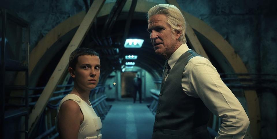 millie bobby brown as eleven, matthew modine as dr brenner, stranger things season 4 part 2