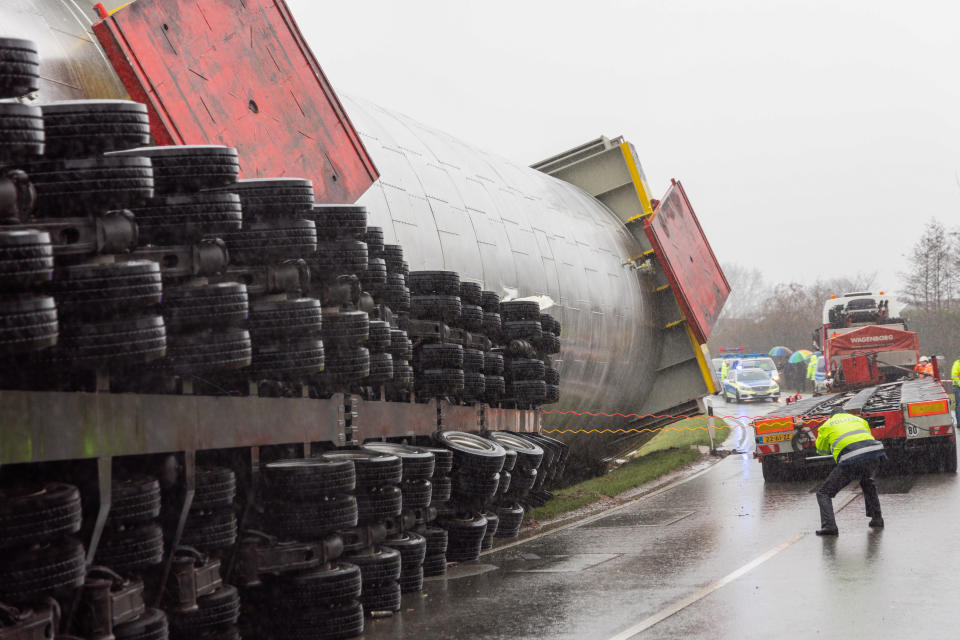 Verletzt wurde bei dem Unfall niemand (Bild: Martin Remmers/dpa)