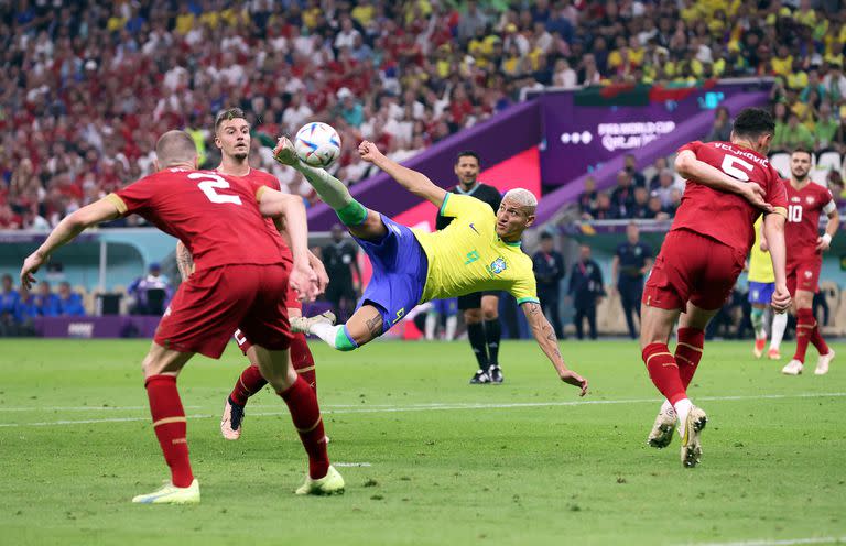 El golazo que Richarlison le hizo a Serbia en el Mundial 2022 es candidato al premio Puskás