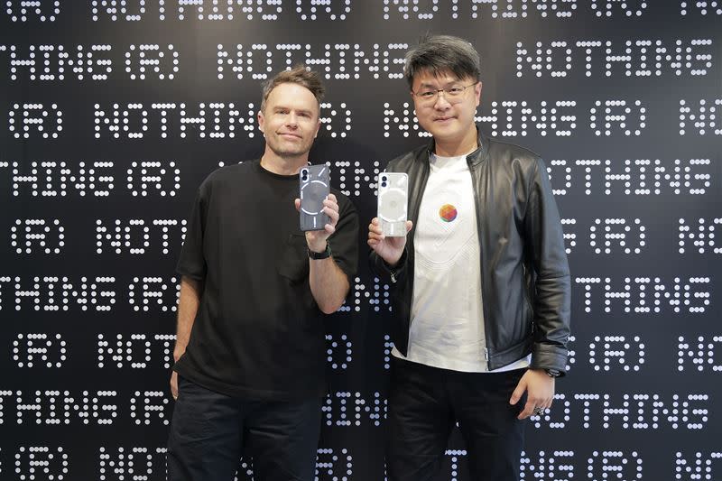 NOTHING Phone(2)由台灣大哥大電信獨賣。