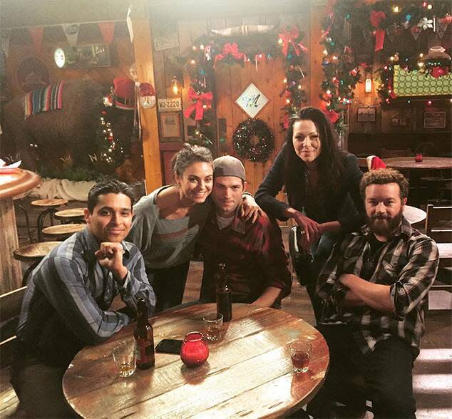 Ashton Kutcher, Mila Kunis, Laura Prepon, Danny Masterson, Wilmer Valderrama, That '70s Show Reunion Photo