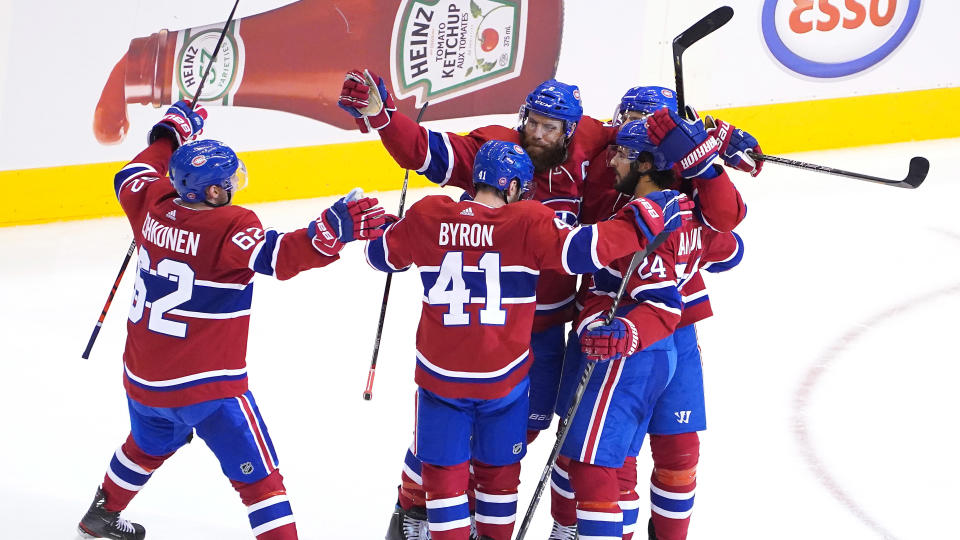 TORONTO, ONTARIO - AUGUST 07:  Shea Weber #6 of the Montreal Canadiens is congratulated by teammates after he scored an empty net goal in the third period against the Pittsburgh Penguins in Game Four of the Eastern Conference Qualification Round prior to the 2020 NHL Stanley Cup Playoffs at Scotiabank Arena on August 07, 2020 in Toronto, Ontario. (Photo by Andre Ringuette/Freestyle Photo/Getty Images)