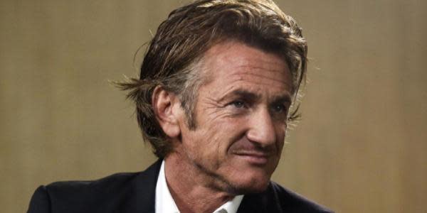 Sean Penn asegura que genes cobardes hacen que los hombres usen falda 