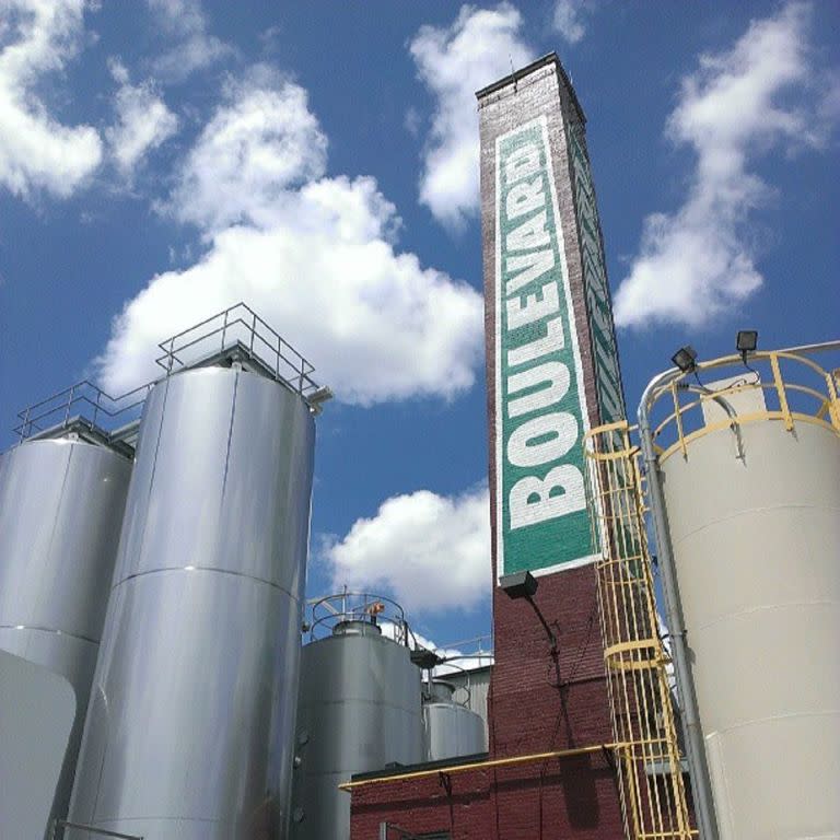 <p><a rel="nofollow noopener" href="https://foursquare.com/v/boulevard-brewing-co/4bd3810b41b9ef3bb96100e6" target="_blank" data-ylk="slk:Boulevard Brewing Co;elm:context_link;itc:0;sec:content-canvas" class="link ">Boulevard Brewing Co</a>, Kansas City</p><p>"Take the <span>Smokestack</span> <span>tour</span>. Worth every penny. Great way to learn about the brewing process and a nice <span>beer</span> and food pairing at the end.<span>" - Foursquare user <a rel="nofollow noopener" href="https://foursquare.com/adamholdenbache" target="_blank" data-ylk="slk:Adam Holden-Bache;elm:context_link;itc:0;sec:content-canvas" class="link ">Adam Holden-Bache</a></span></p>