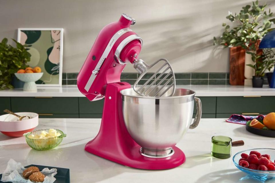 <p>Kitchenaid</p>