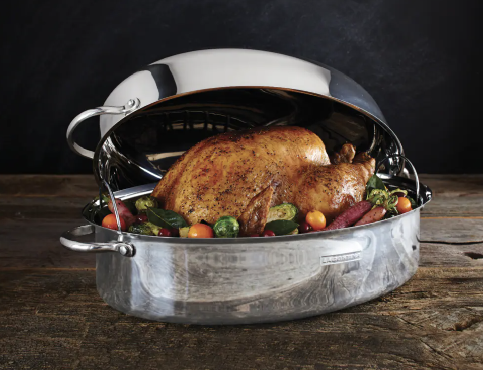 Lagostina 18/10 Stainless Steel Roaster with turkey and vegetables inside (Photo via Canadian Tire)