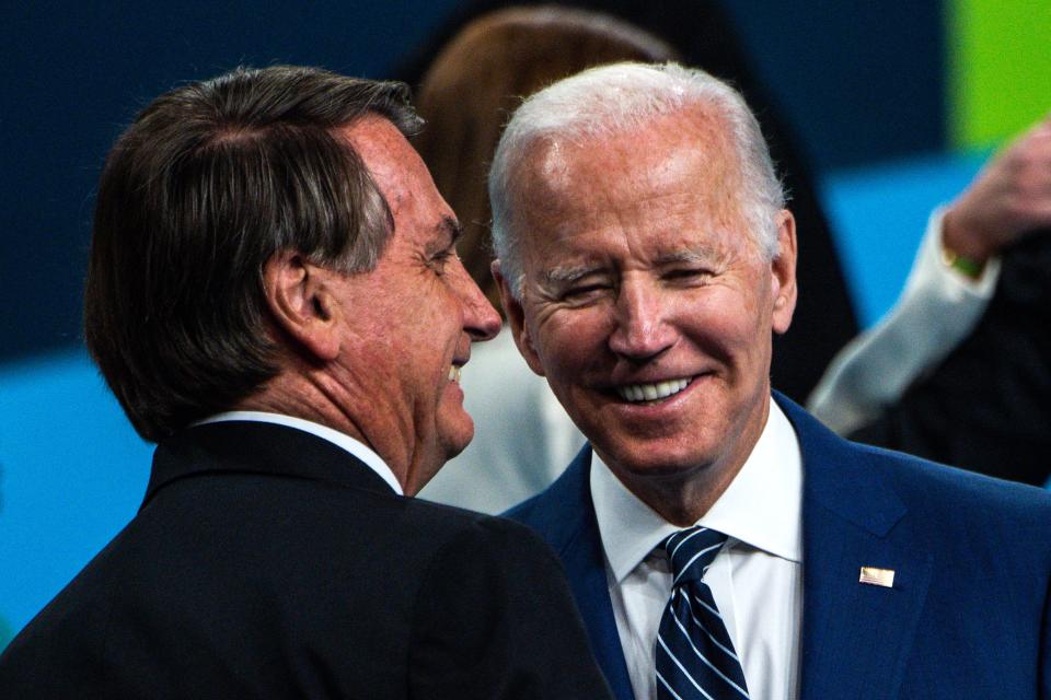 Encontro do presidente do Brasil, Jair Bolsonaro, e do presidente dos EUA, Joe Biden, foi o grande destaque das notícias do dia. Foto: CHANDAN KHANNA/AFP via Getty Images