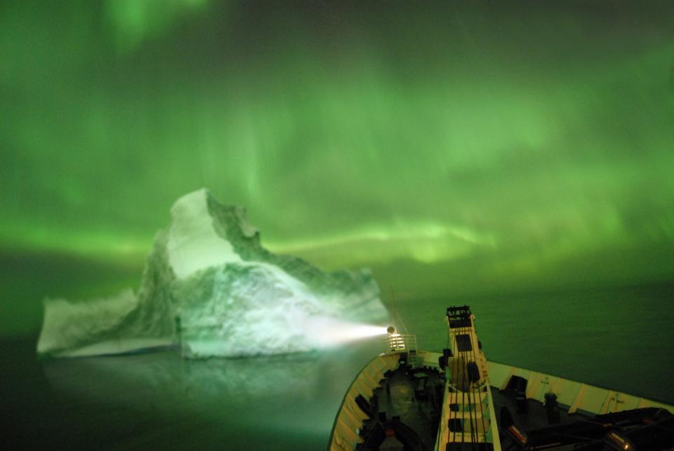 Northern lights or Aurora borealis on the Arctic night sky, viewed from Orlova Russian Icebreaker, High Arctic. Canada ( night, nocturnal, show, colorful, green, red, spectacule, weather, atmosphere,. (Photo by: Kike Calvo/Universal Images Group via Getty Images)