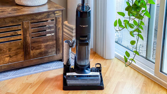 Tineco Floor One S7 Pro review: keeping my apartment dirt, litter