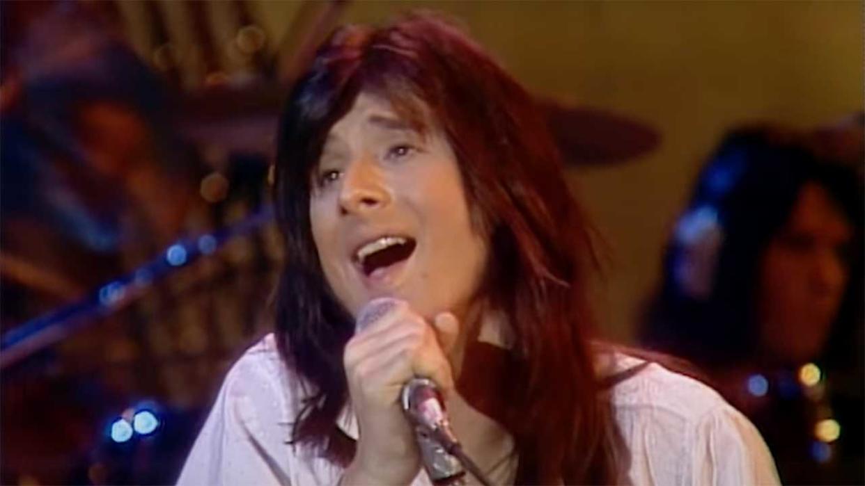  Steve Perry singing on The Midnight Special 