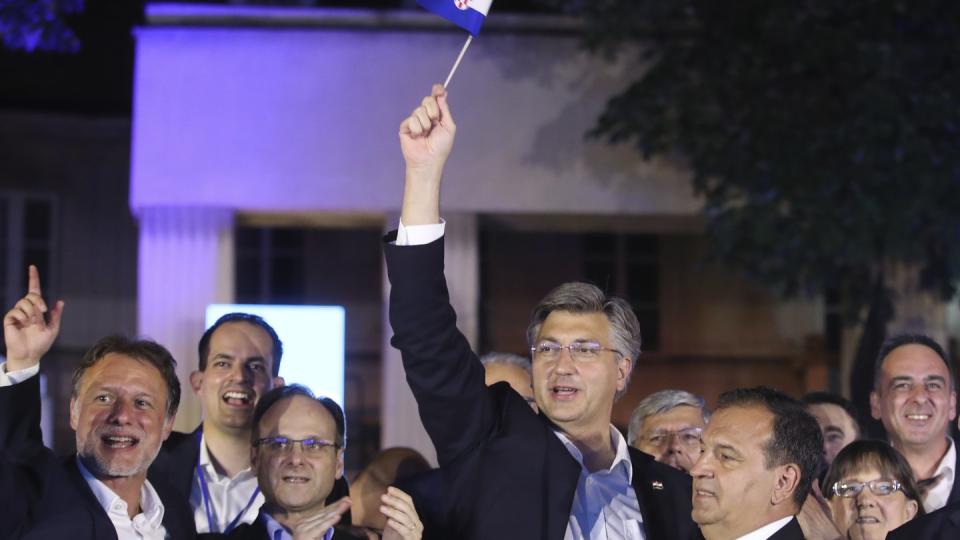 Andrej Plenkovic freut sich über den Ausgang der Wahl.