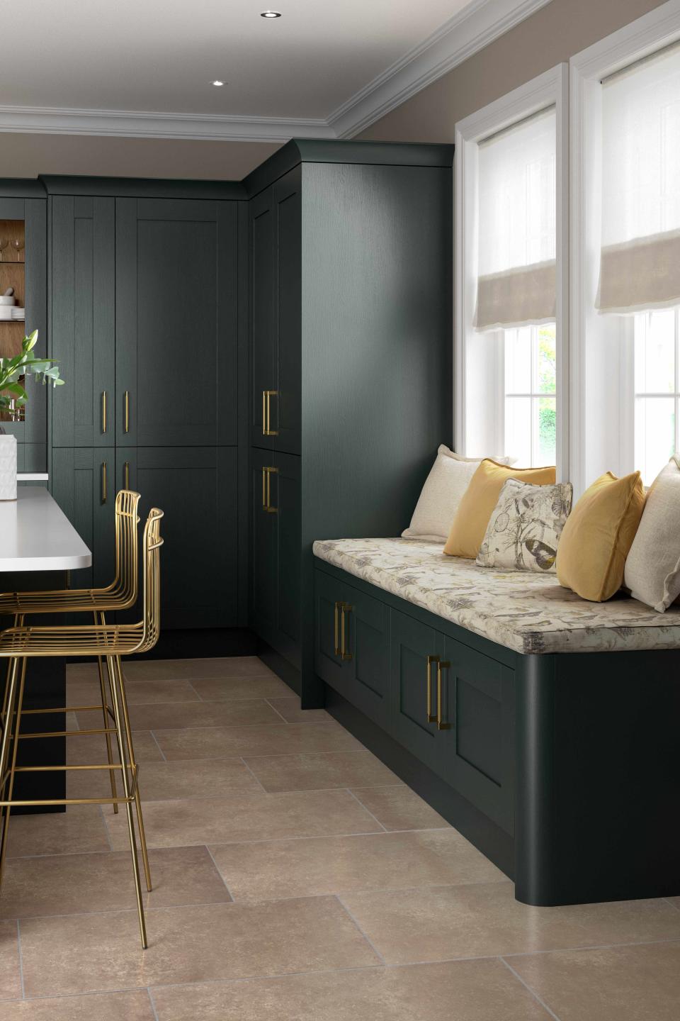 GLAM UP A GREEN KITCHEN WITH GOLD FITTINGS