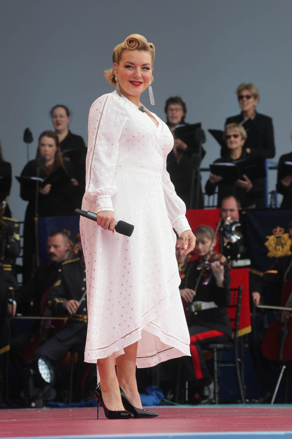 Sheridan Smith performs a rendition of When the Lights Go On Againduring commemorations for the 75th Anniversary of the D-Day landings at Southsea Common, Portsmouth.