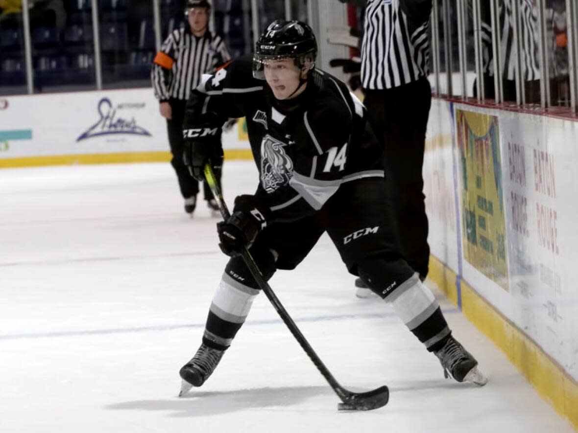 Mount Pearl's Zach Dean cracked Team Canada's lineup for the 2023 World Junior Championships.  (Gatineau Olympiques - image credit)