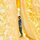 <p>Jared Leto continues his outdoor kick, getting up close and personal with nature on a recent desert hike.</p>