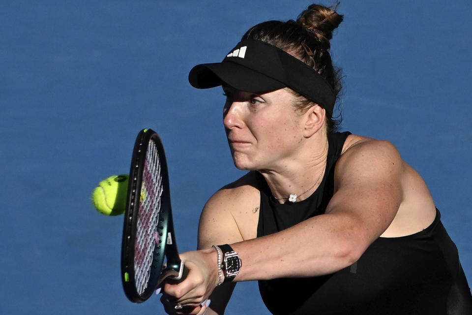 Elina Svitolina of Ukraine plays a backhand return to China's Xiyu Wang during their semifinal match at the ASB Tennis Classic in Auckland, New Zealand, Saturday, Jan. 6, 2024. (Andrew Cornaga/Photosport via AP)