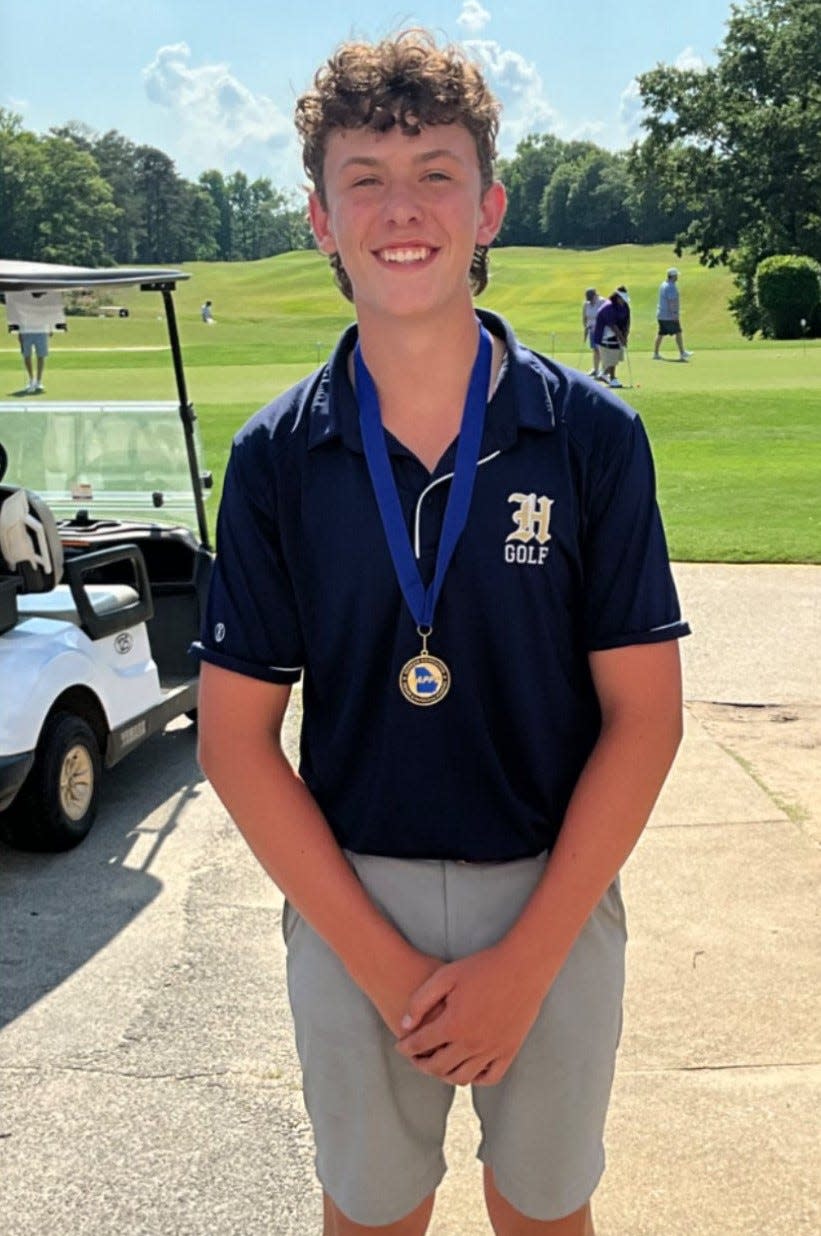 Braden Schnaible de The Habersham School después de ganar el Campeonato Estatal de Golf GAPPS División II 2024.