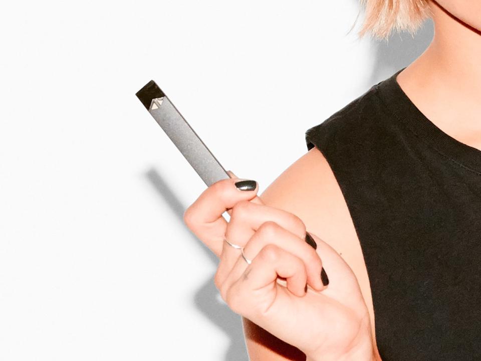 JUUL In Hand Female Black Tank Small