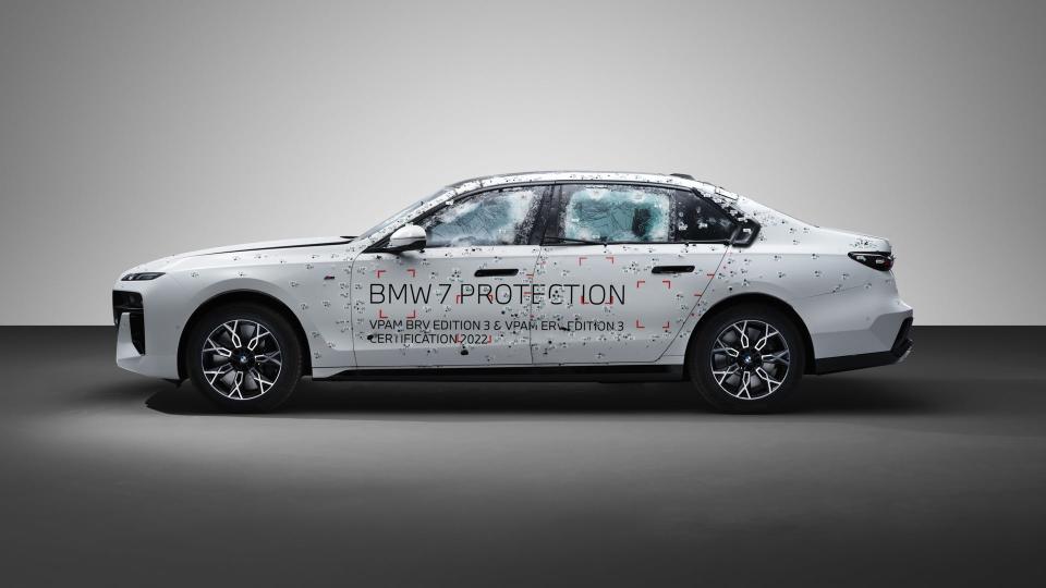 BMW i7 Protection: Finally An EV For People Who Might Get Shot At photo