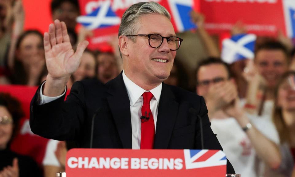 <span>Keir Starmer celebrates Labour’s election victory.</span><span>Photograph: Suzanne Plunkett/Reuters</span>