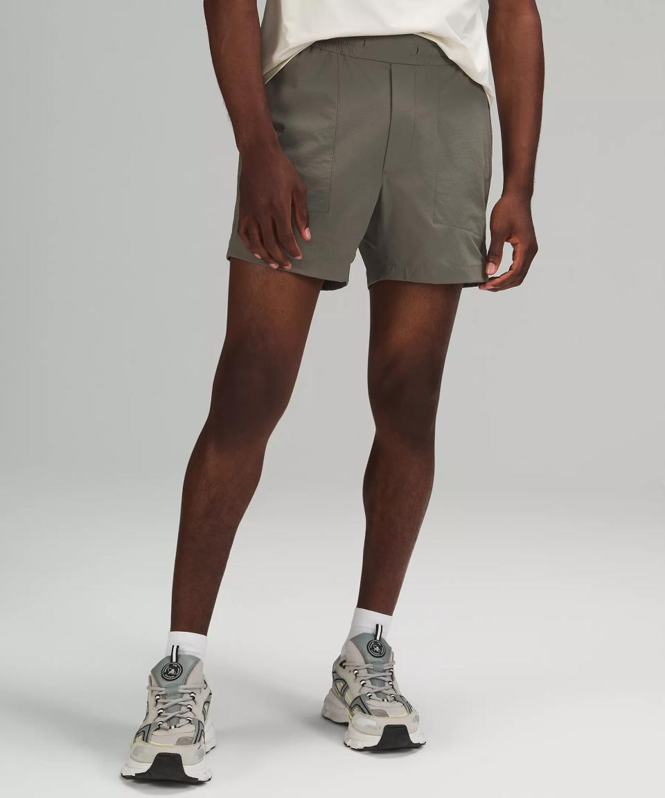 5-inch inseam shorts men, lululemon Bowline Stretch Shorts 5"