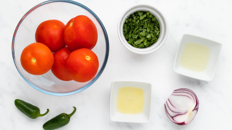 ingredients for salsa cruda