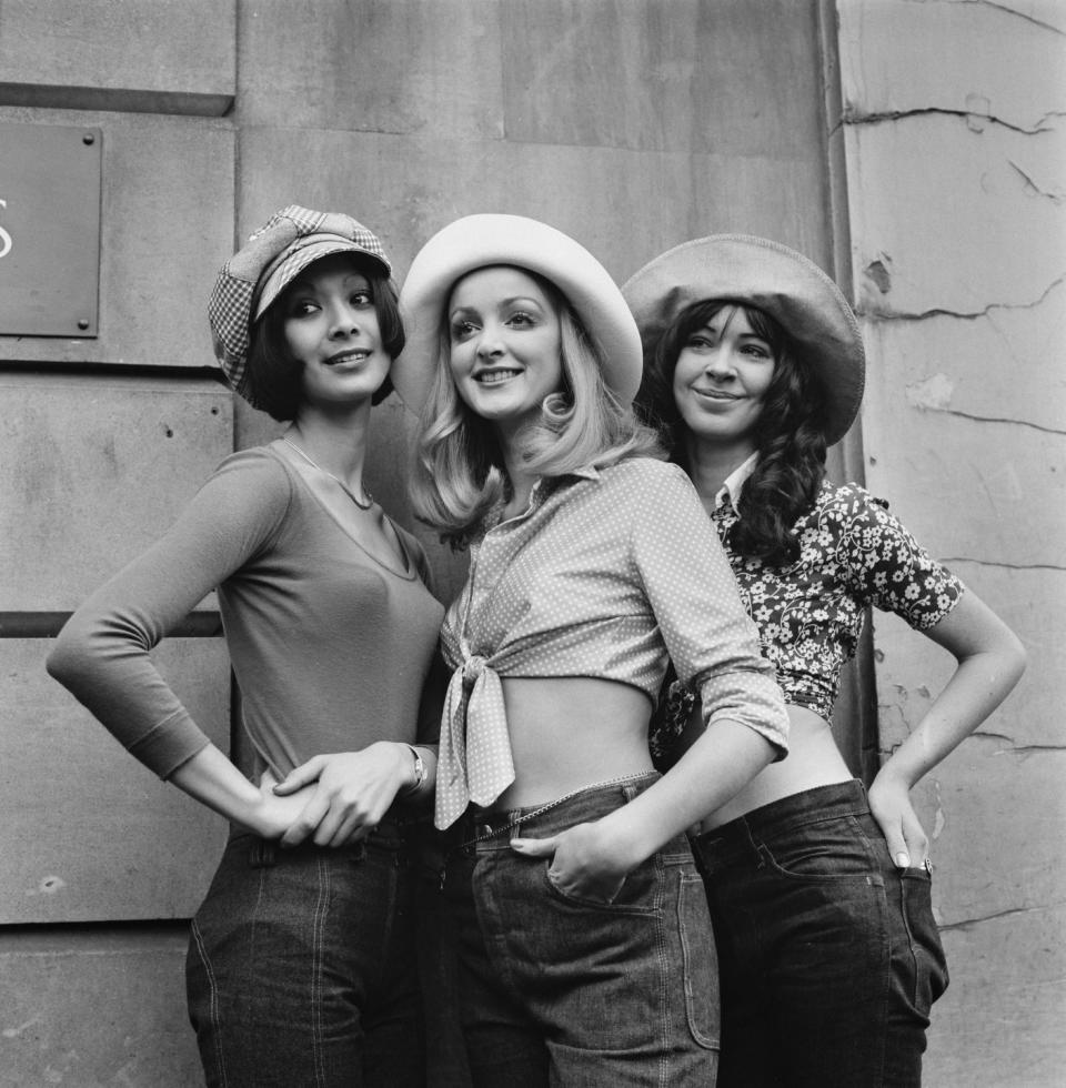 vintage fashion, vintage hats, retro style, retro fashion, fashion, 1970s style