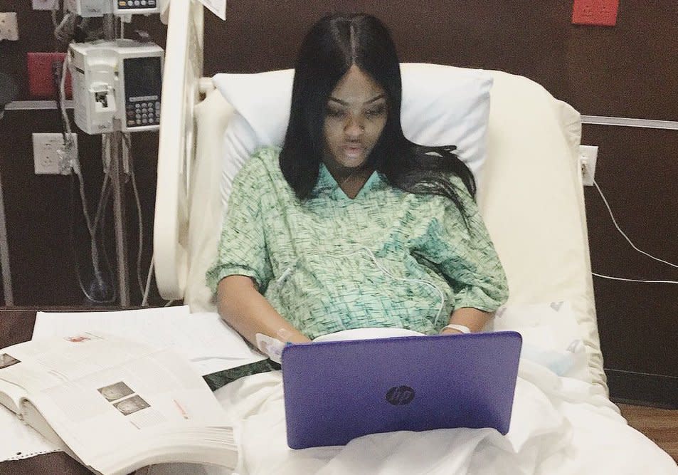 This woman finished her final exams while in labor, and she deserves an A+