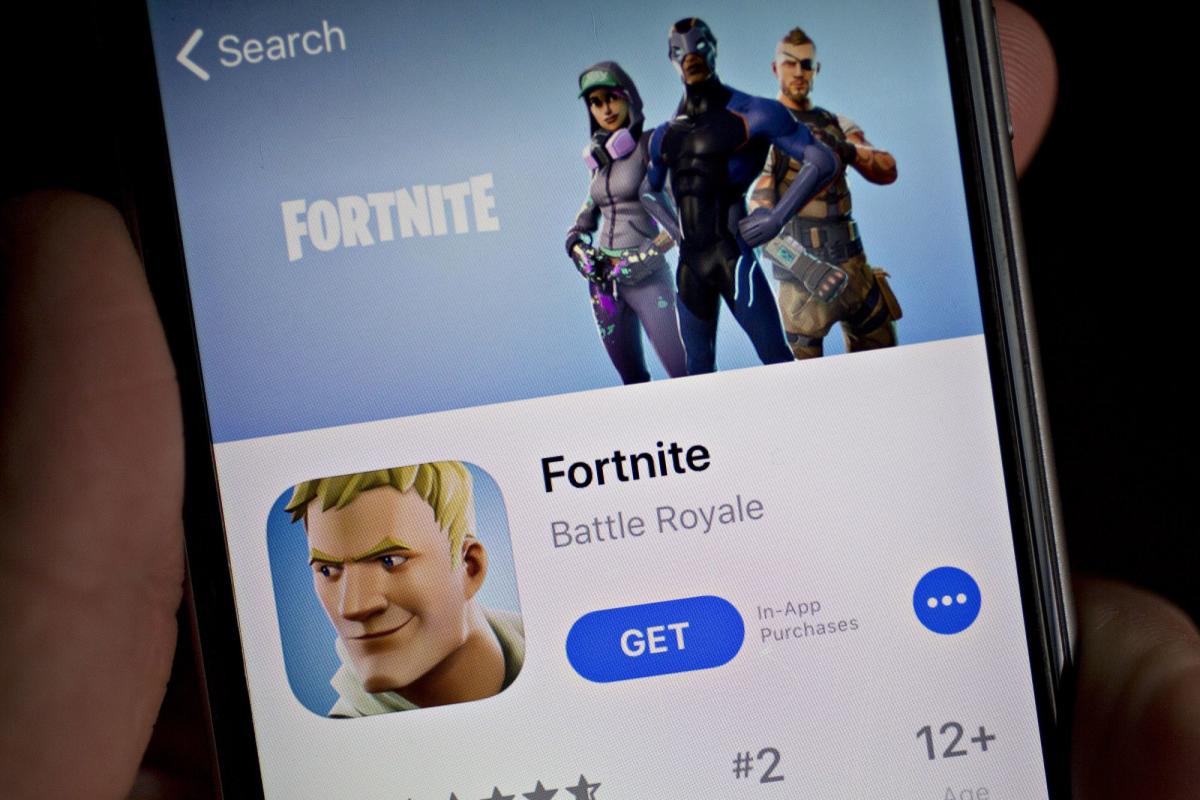 Apple threatens to cut off Epic Games from dev tools in Fortnite